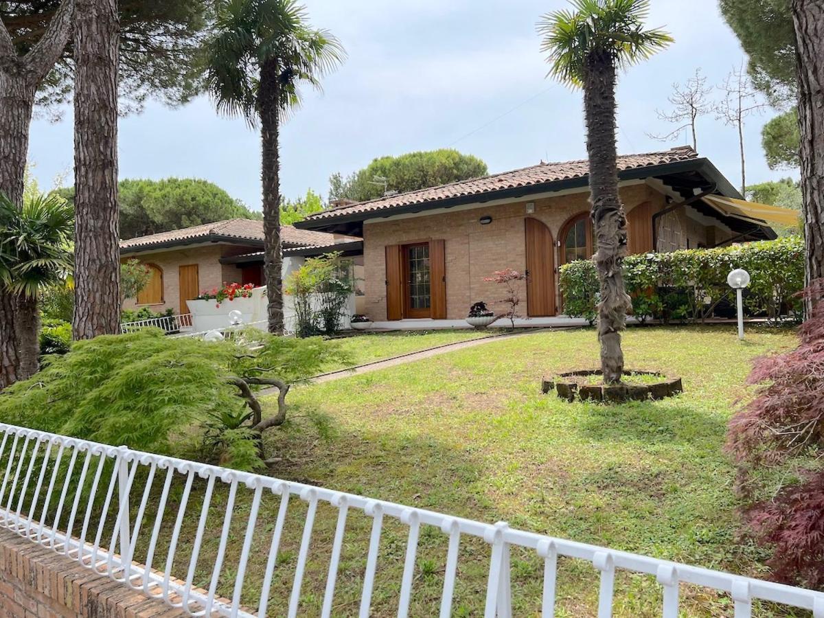 Villa Palm Lignano Sabbiadoro Esterno foto
