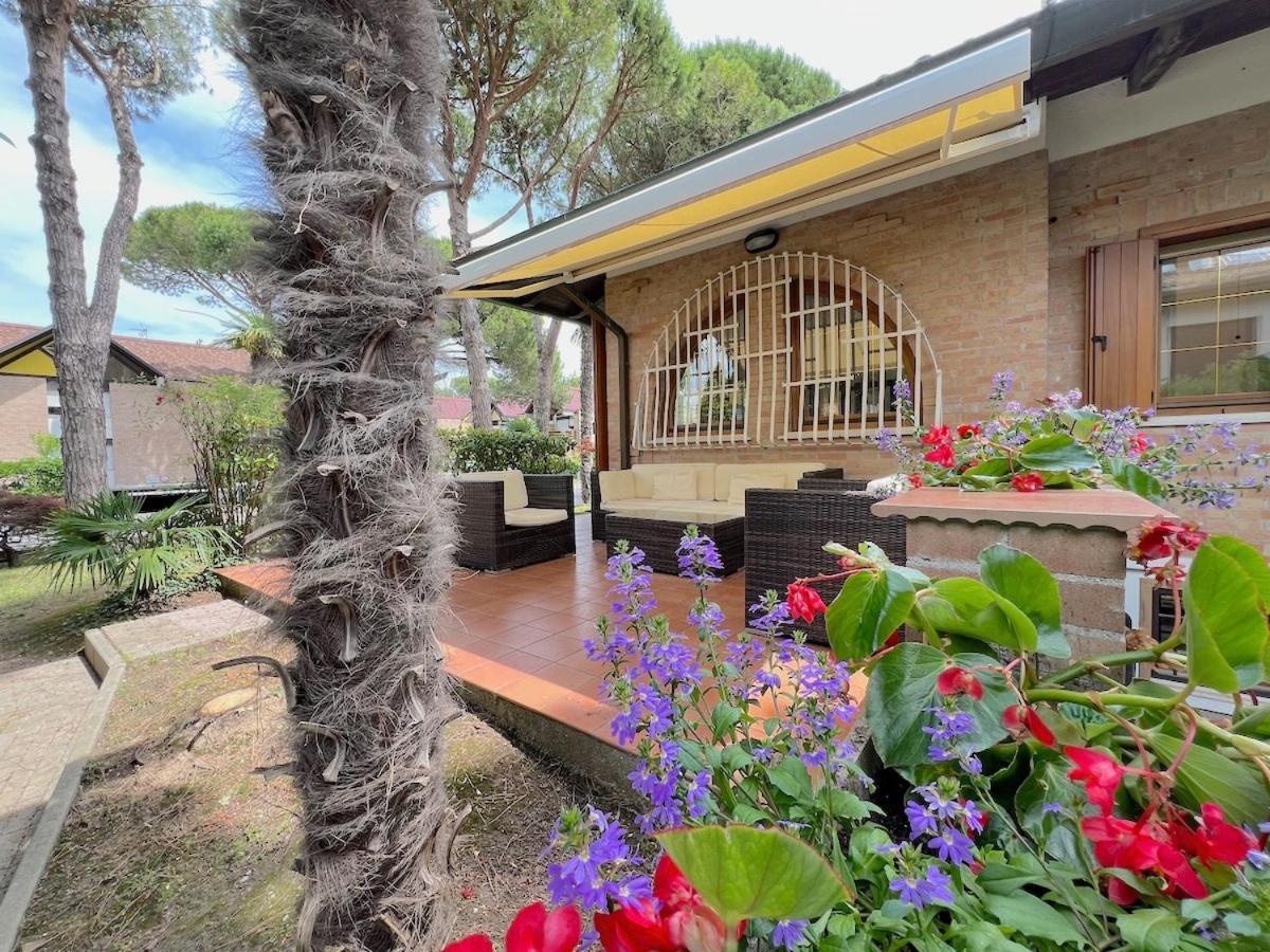 Villa Palm Lignano Sabbiadoro Esterno foto
